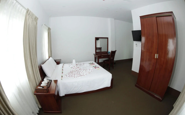 Virtue Highland Hotel