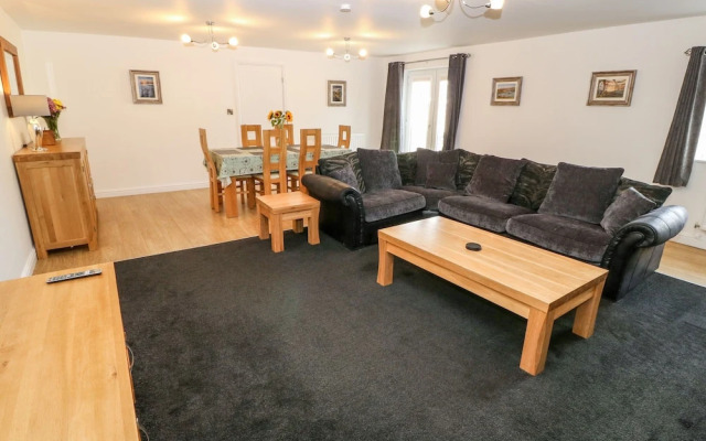Felin Cottage