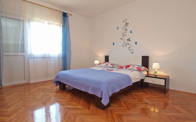 Apartment Vili 351