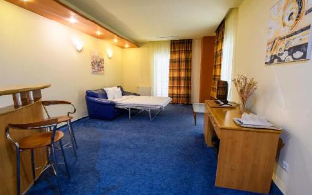 Hotel Torontal