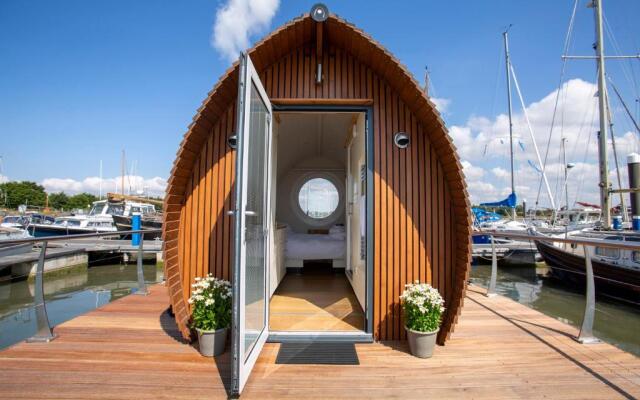 Samphire Ark 900 Boat