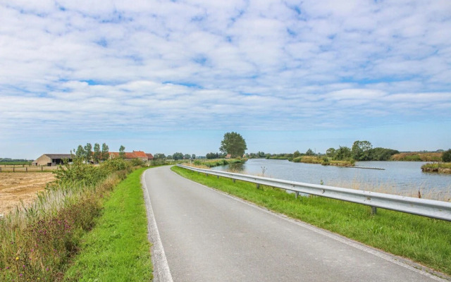 Stunning Home in Diksmuide With Wifi and 4 Bedrooms