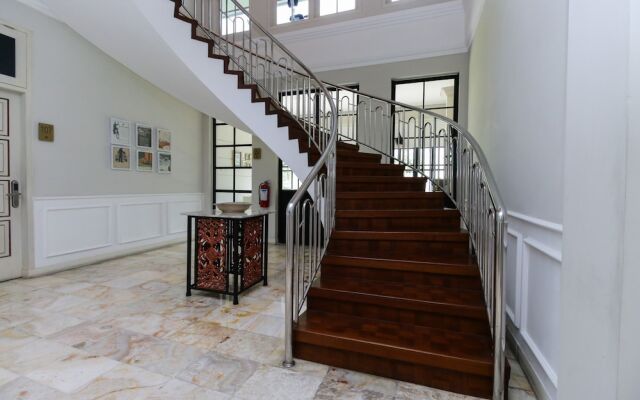 Airy Kertajaya Indah Timur Lima Belas 17 Surabaya