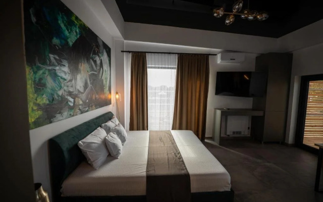 AMAZE cm Camere de inchiriat