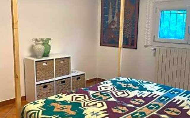 La casetta dalla porta rossa