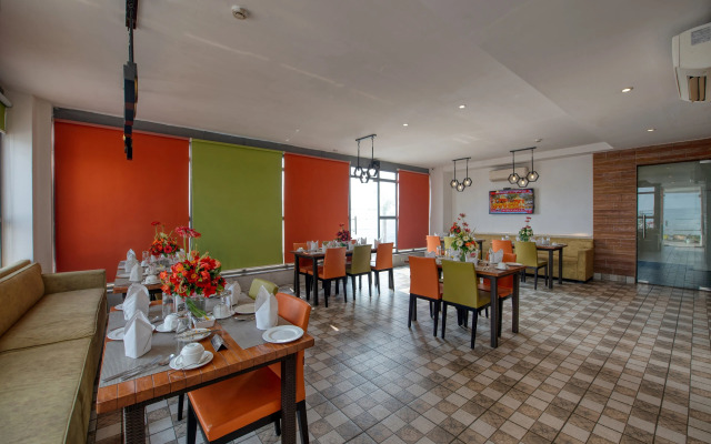 Hotel Deep Clarks Inn Lucknow