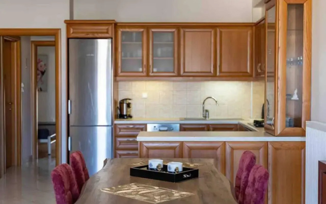 Petralona Amazing 2 bd Flat
