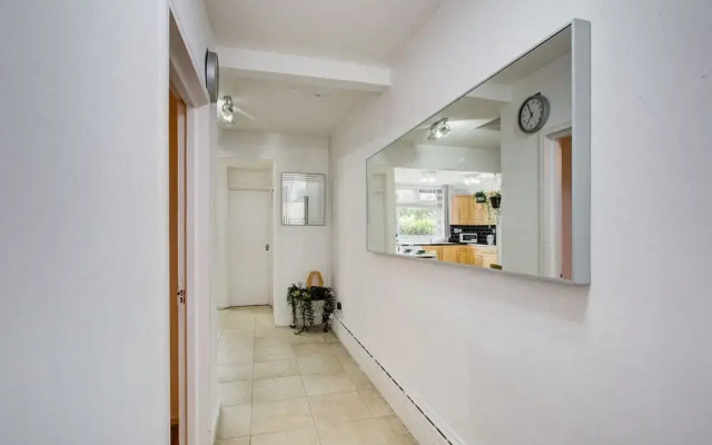 Gorgeous 4 Bedroom House in Central London