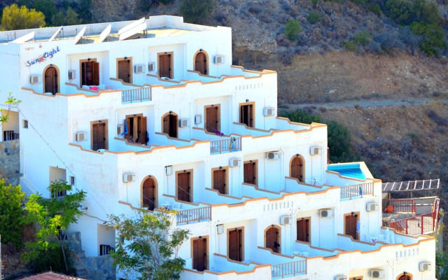 Sunlight Hotel