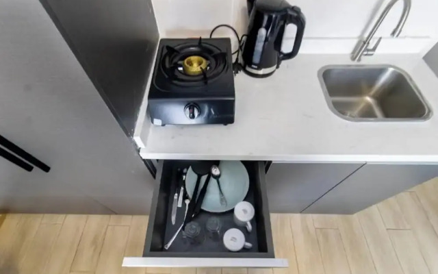Studio Apartment by Away Homes Rentals