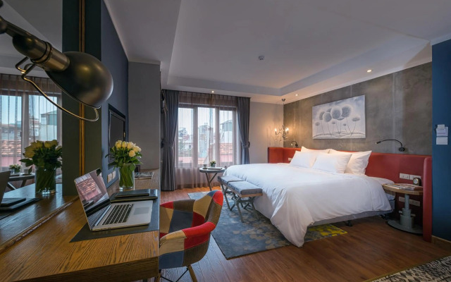 Bespoke Trendy Hotel Hanoi