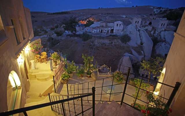 Larina Cave Otel