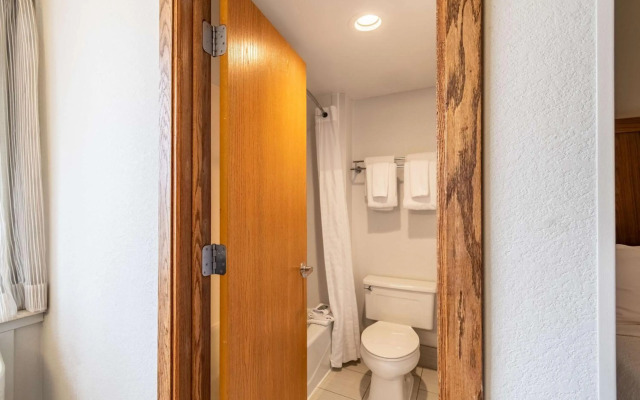 Best Western Bridgeview Hotel