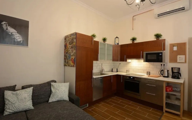 Lazar 7 Apartment
