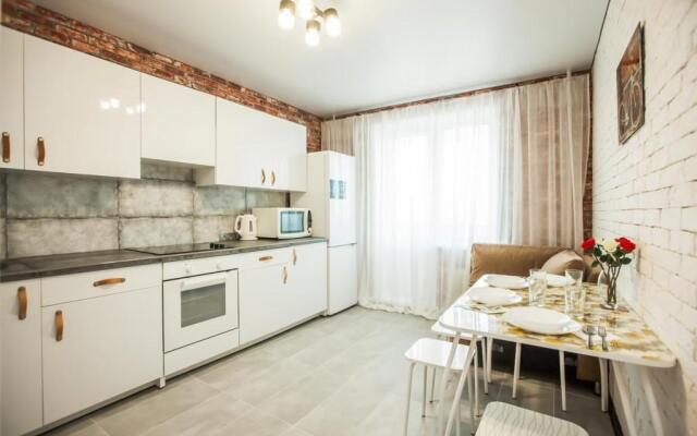 EasyRent on 38 Topolinaya Street