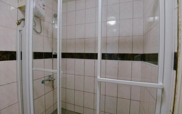 Green Yard Business Hotel