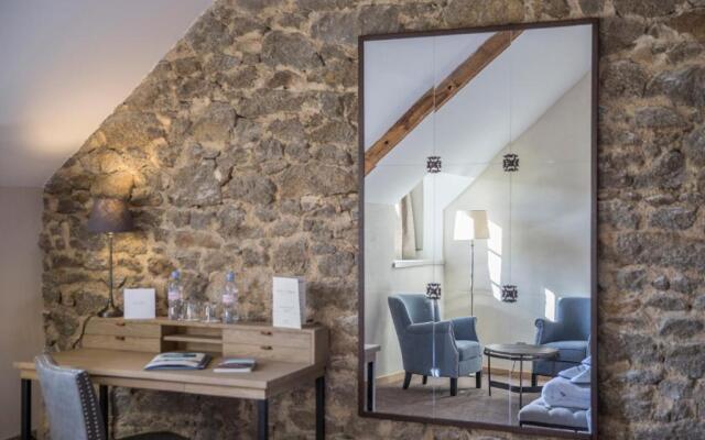 Hôtel de L'Abbaye Le Tronchet - Handwritten Collection