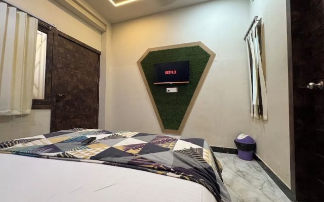 Hotel Guruvayur Dham Mathura