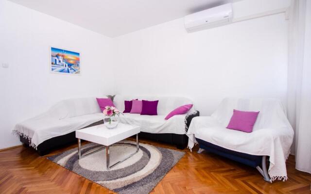 Apartment Luce
