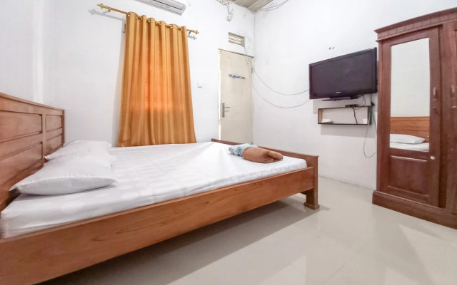 Alif House Syariah Redpartner near Taman Dayu Pandaan