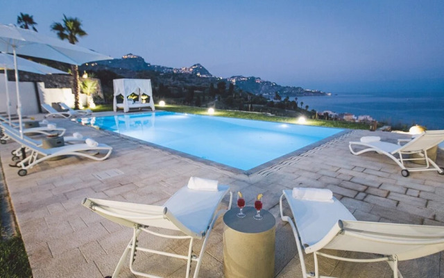 Villa Triscele 10 in Giardini Naxos