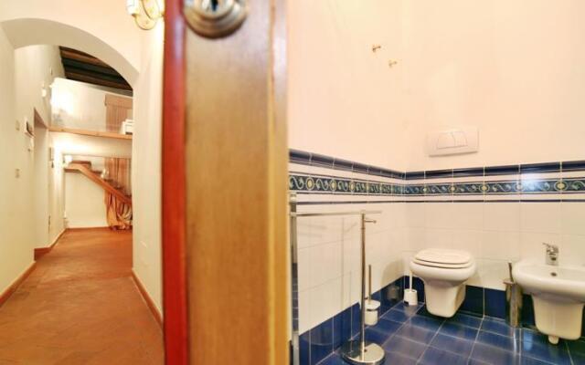 Your Home in Florence Tornabuoni