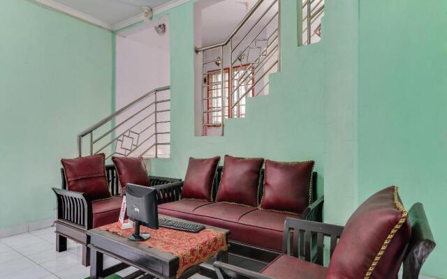 OYO 90014 Green House Cipanas