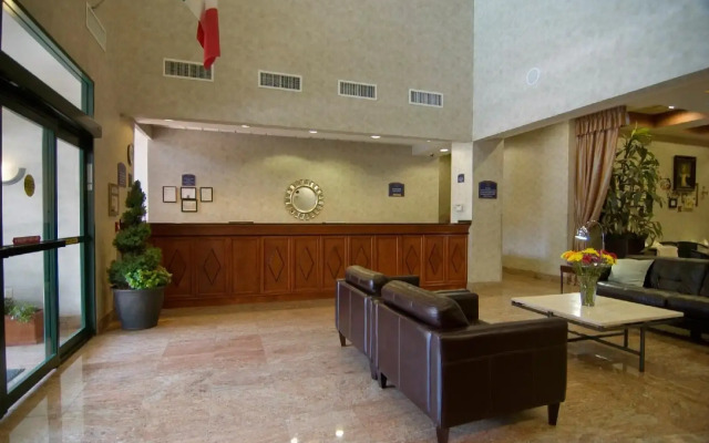 Wingate By Wyndham At Laguardia Airport