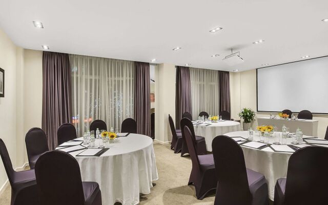 Mercure Hanoi La Gare