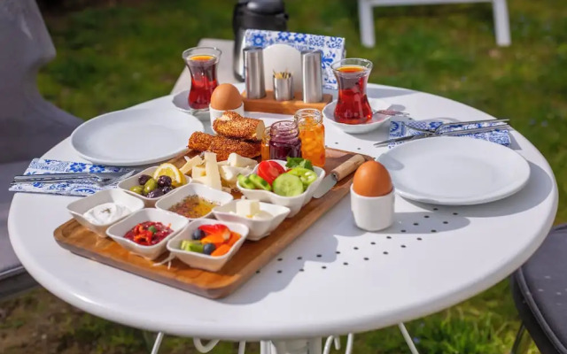 poseidon kınalıada pansiyon