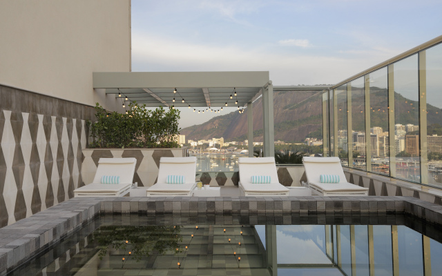 Yoo2 Rio de Janeiro, Tapestry Collection by Hilton