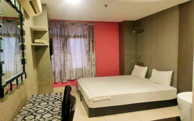 Max Star Hotel - Backpackers
