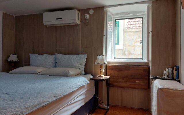 Cozy En-suite Rm on Dumanica