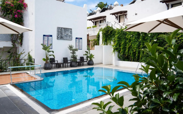 Manuela Hotel