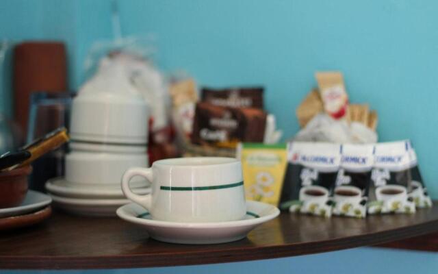 Room in B&B - Cancun Guest House 4 Terrace Tub