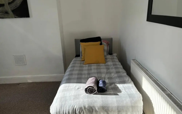 Cozy Coastal Getaway in North Shields
