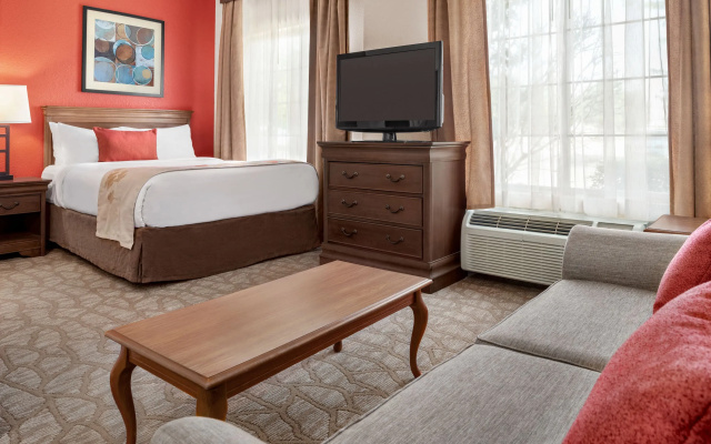 Baymont By Wyndham Greensboro/Coliseum