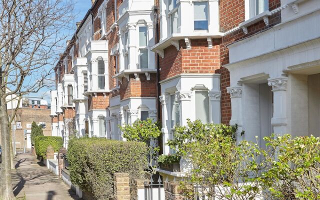 Beautiful Battersea Park Home