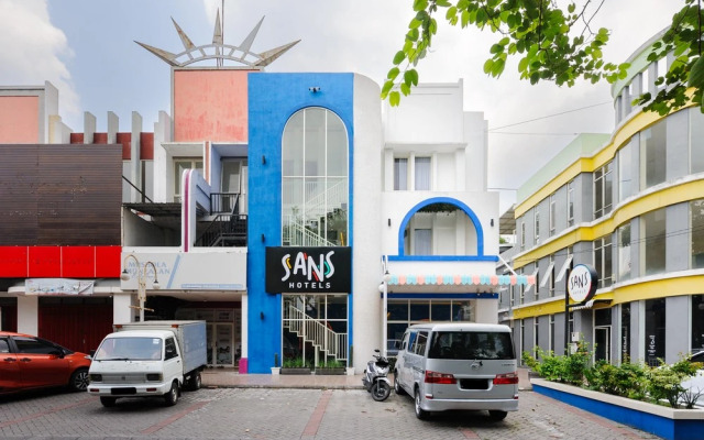 Sans Hotel La Vida Malang