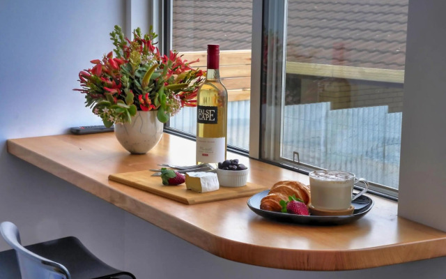 Cloudscape Apartment No 2