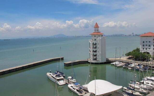 Marina Suites at Straits Quay