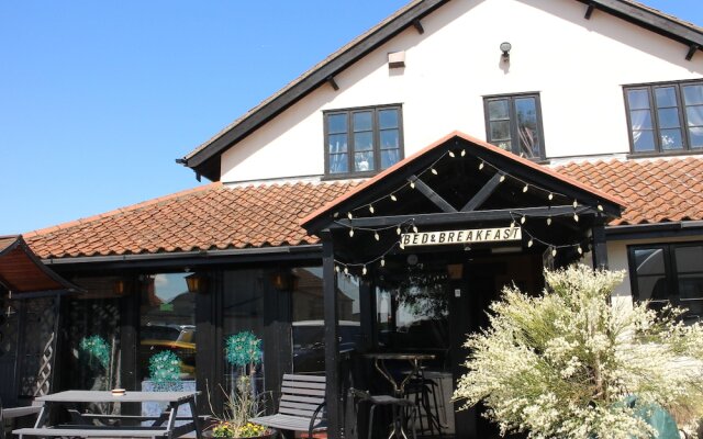 Crown Lodge Bed & Breakfast