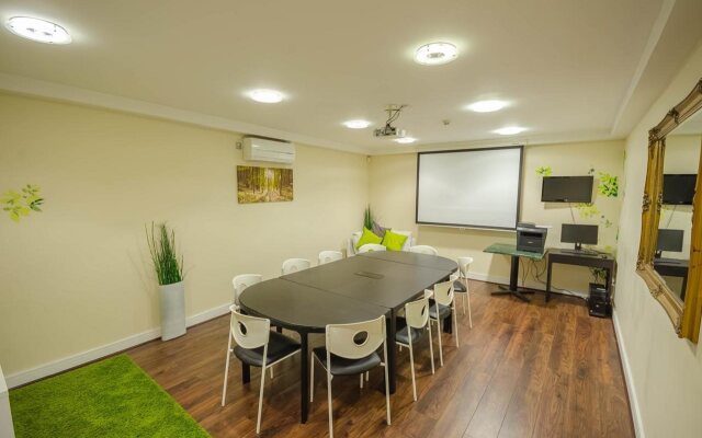 Drury Court Hotel