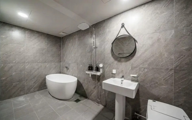 Dongducheon G7 Hotel