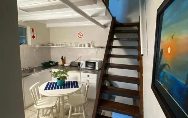 Ansteys Beach Self Catering Apartments