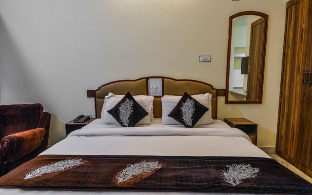 OYO 14814 Hotel Vinayak