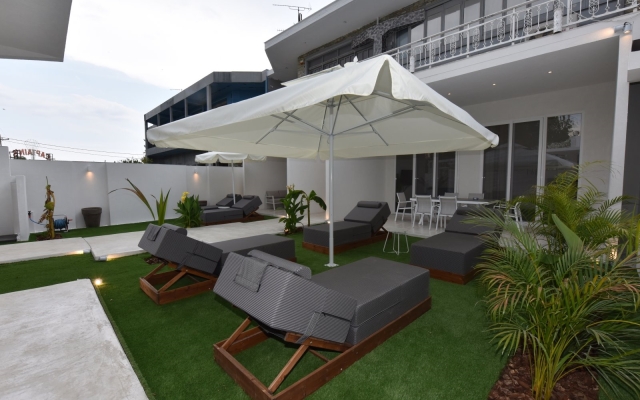4 Elements Seaside Luxury Suites Water