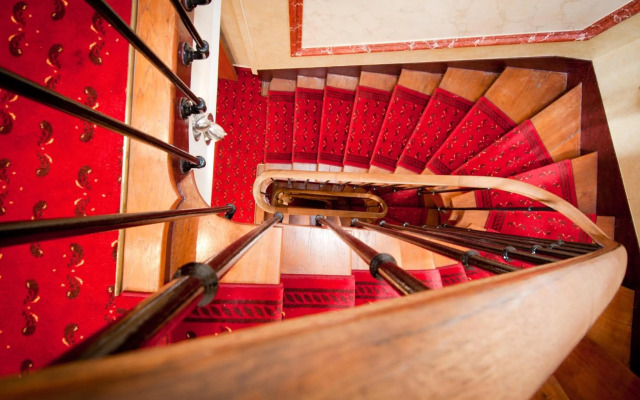 Hotel Champerret Elysees