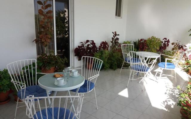 Annabel Apartments