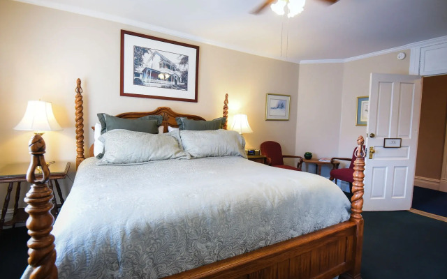 1898 Waverly Inn